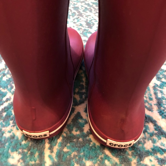 Crocs rain boot size 6 - Picture 3 of 6